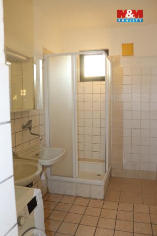 Prodej komerční nemovitosti, Libiš, 300 m2
