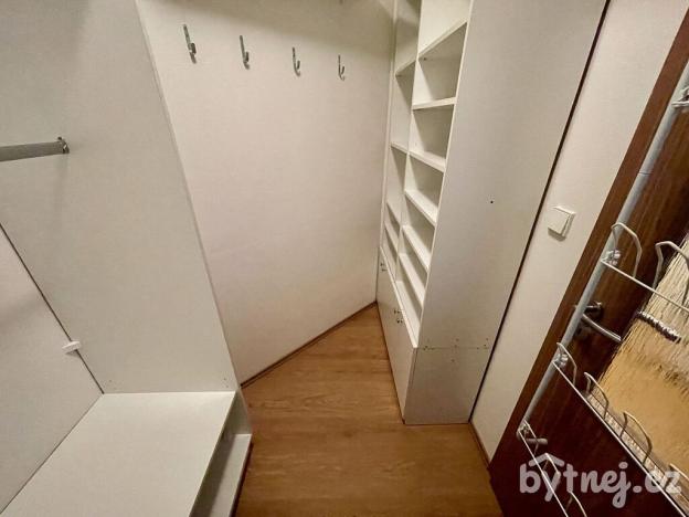 Pronájem bytu 3+kk, Olomouc - Neředín, Okružní, 67 m2