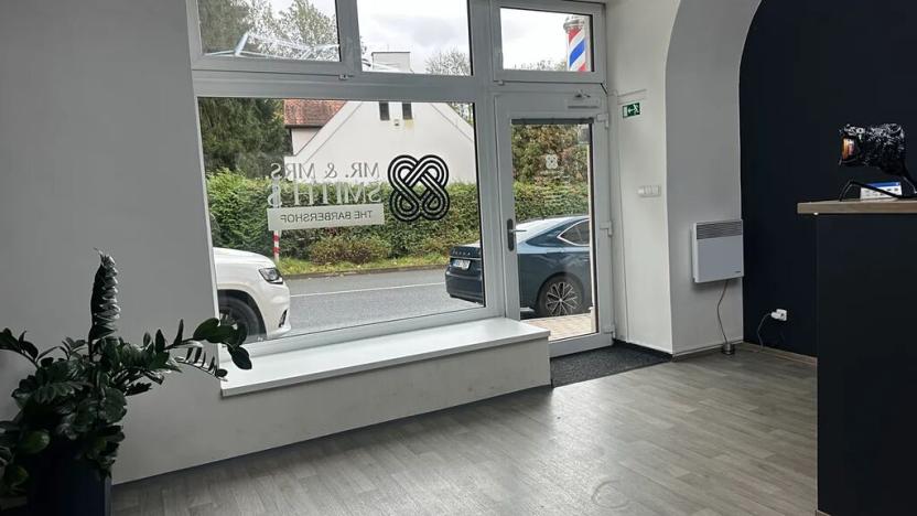 Pronájem obchodního prostoru, Průhonice, Hlavní, 59 m2