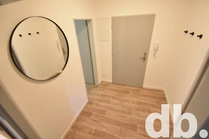 Pronájem bytu 2+kk, Karlovy Vary, Táborská, 50 m2