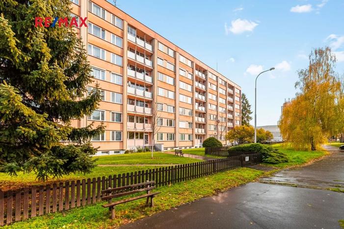 Prodej bytu 3+1, Praha - Horní Počernice, Komárovská, 67 m2