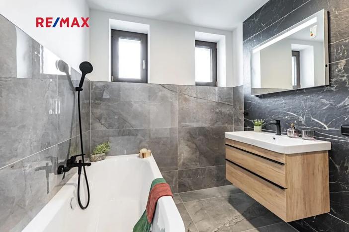 Prodej rodinného domu, Jindřichův Hradec, Spojovací, 183 m2