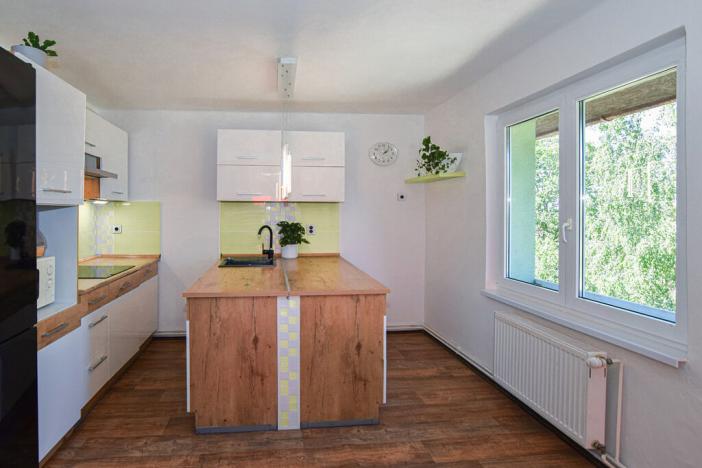 Prodej bytu 3+kk, Veleň, U Sluh, 77 m2