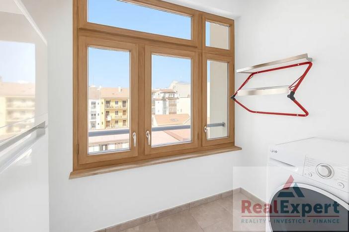 Pronájem bytu 5+kk, Praha - Vinohrady, Máchova, 166 m2