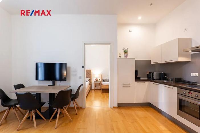 Pronájem bytu 2+kk, Praha - Nové Město, Řeznická, 50 m2