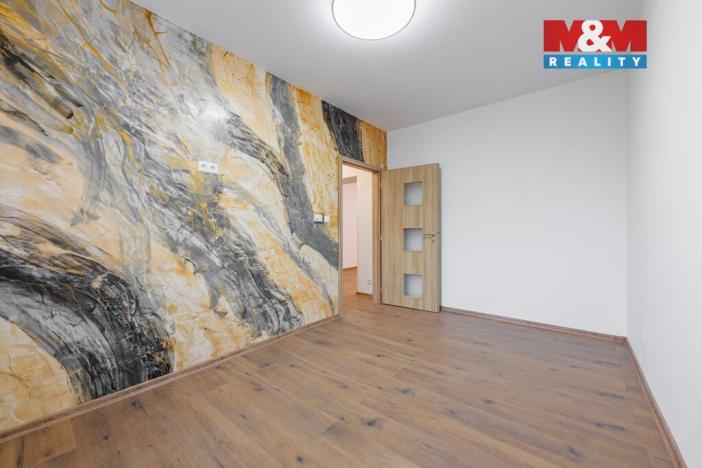 Prodej bytu 2+kk, Karlovy Vary - Stará Role, Závodu míru, 40 m2