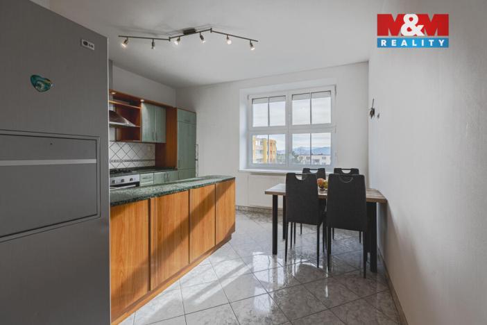 Prodej bytu 3+1, Klatovy - Klatovy V, Plánická, 76 m2