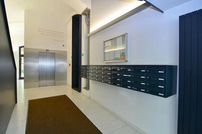 Prodej atypického bytu, Praha - Karlín, Šaldova, 194 m2