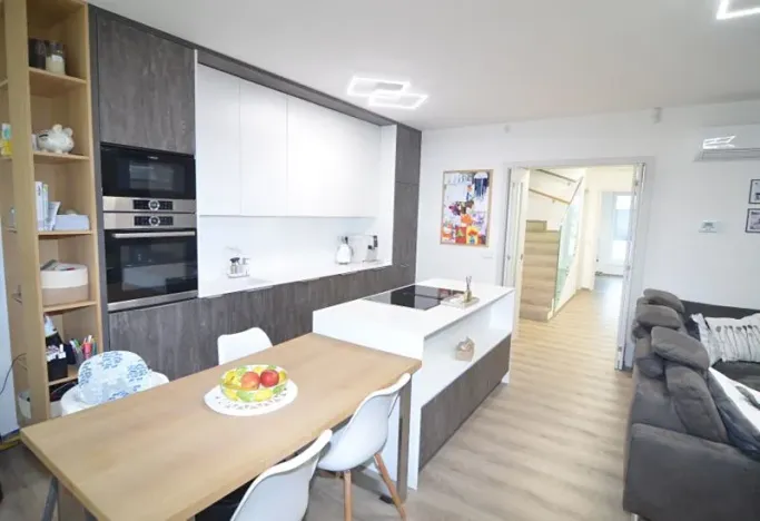 Prodej rodinného domu, Vestec, Vrbová, 153 m2