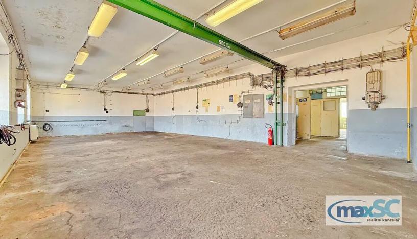 Pronájem skladu, Moravany, 533 m2