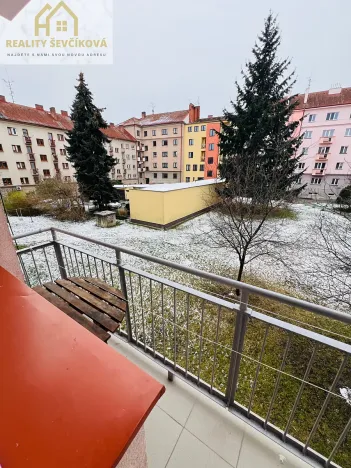 Pronájem bytu 2+1, Hradec Králové, Na Střezině, 54 m2