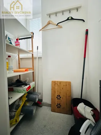 Pronájem bytu 2+1, Hradec Králové, Na Střezině, 54 m2