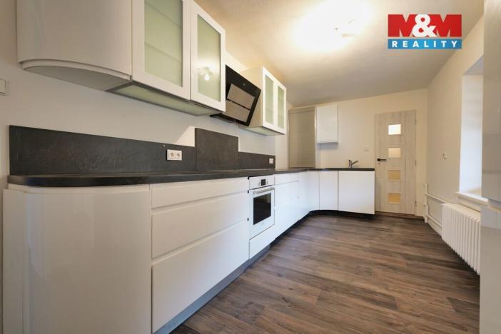 Prodej rodinného domu, Lešany, 160 m2