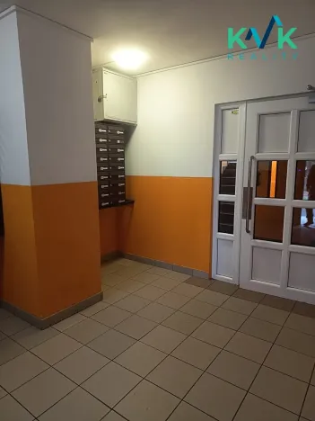 Pronájem bytu 1+kk, Karlovy Vary, Fibichova, 18 m2