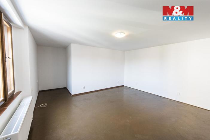 Pronájem bytu 3+1, Nechanice, Husovo nám., 98 m2