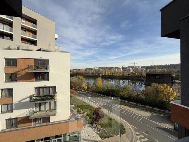 Pronájem bytu 2+kk, Praha - Holešovice, V háji, 58 m2