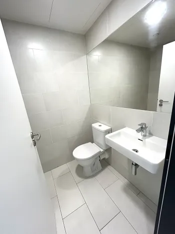 Pronájem bytu 1+kk, Praha - Vysočany, Poděbradská, 28 m2