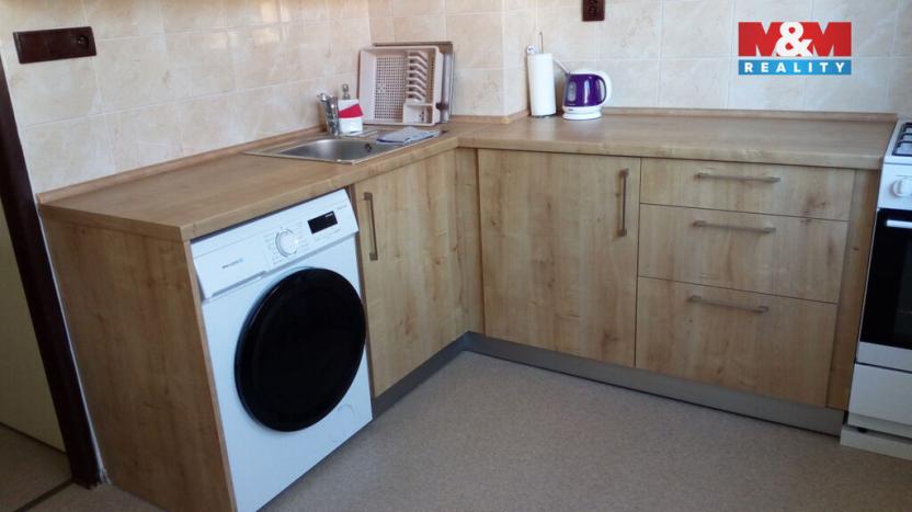 Pronájem bytu 1+1, Praha - Kobylisy, Pakoměřická, 42 m2