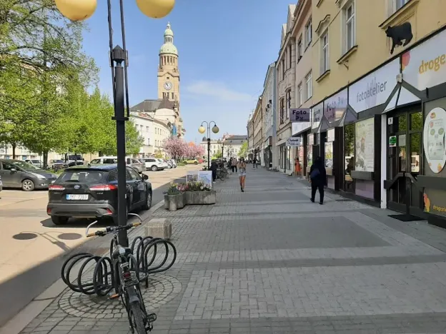 Pronájem obchodního prostoru, Prostějov, Žižkovo nám., 18 m2