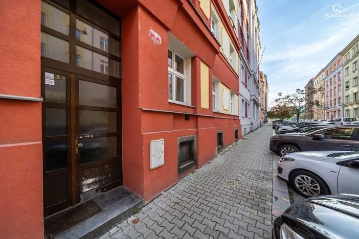 Pronájem bytu 2+kk, Plzeň, Vrchlického, 46 m2