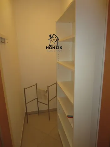 Pronájem bytu 1+kk, Praha - Zličín, Sazovická, 40 m2