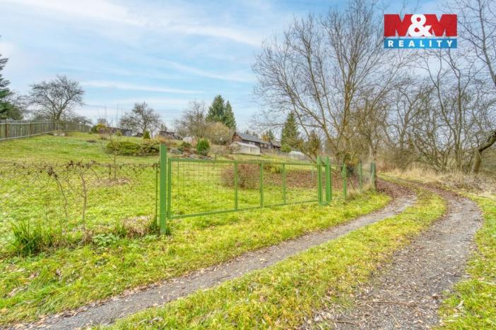 Prodej zahrady, Bochov, 878 m2