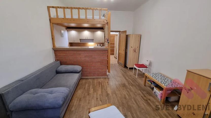 Pronájem bytu 1+kk, Praha - Žižkov, Jagellonská, 35 m2