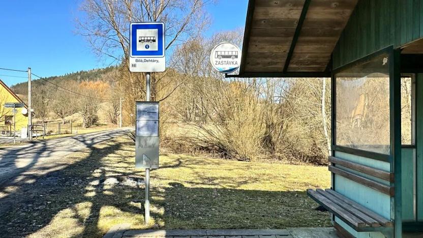 Prodej pozemku pro bydlení, Bílá, 1489 m2