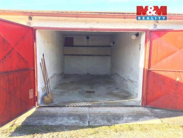 Pronájem garáže, Hradec Králové, Mrštíkova, 18 m2