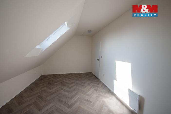 Pronájem bytu 4+kk, Pardubice - Svítkov, U Trojice, 81 m2