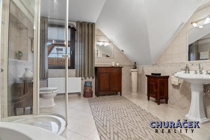 Prodej rodinného domu, Ohrobec, Oblouková, 446 m2