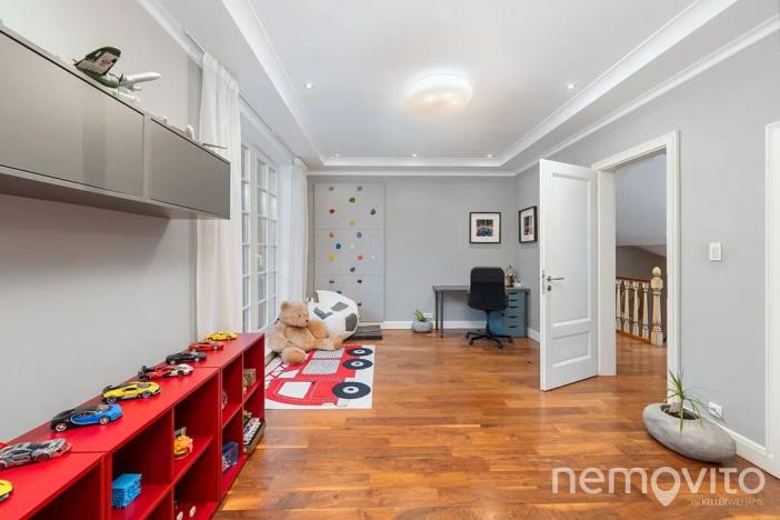 Prodej vily, Praha - Dejvice, V Šáreckém údolí, 459 m2