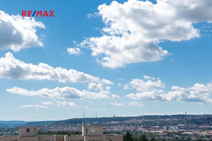 Pronájem bytu 1+1, Praha - Troja, Krynická, 29 m2