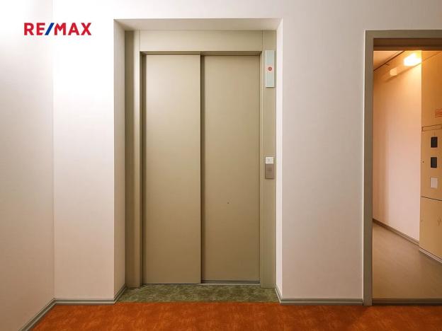 Pronájem bytu 1+kk, Praha - Chodov, Brodského, 30 m2