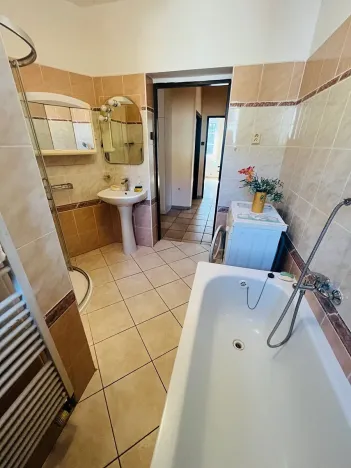 Pronájem rodinného domu, Jesenice, K Belnici, 90 m2