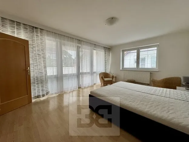 Pronájem rodinného domu, Česká, 200 m2