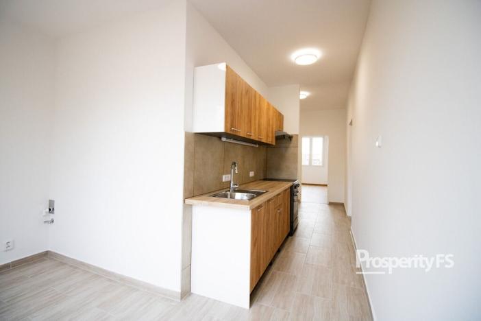 Pronájem bytu 2+1, Ústí nad Labem - Ústí nad Labem-centrum, Stará, 61 m2