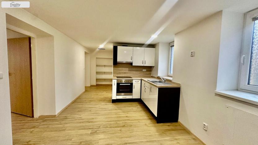 Prodej bytu 2+1, Brno - Komárov, Slunná, 59 m2