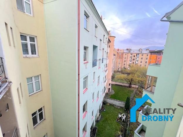 Pronájem bytu 4+1, Děčín, Revoluční nám., 103 m2