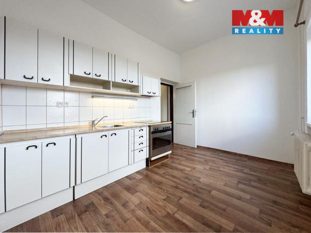 Pronájem bytu 2+1, Karlovy Vary - Stará Role, Závodu míru, 55 m2