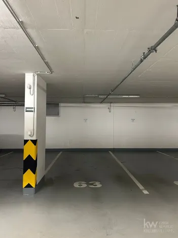 Pronájem garážového stání, Praha - Horní Měcholupy, Mantovská, 15 m2