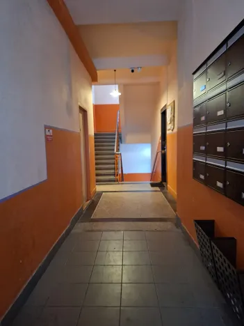 Pronájem bytu 2+kk, Praha - Vysočany, Novovysočanská, 45 m2