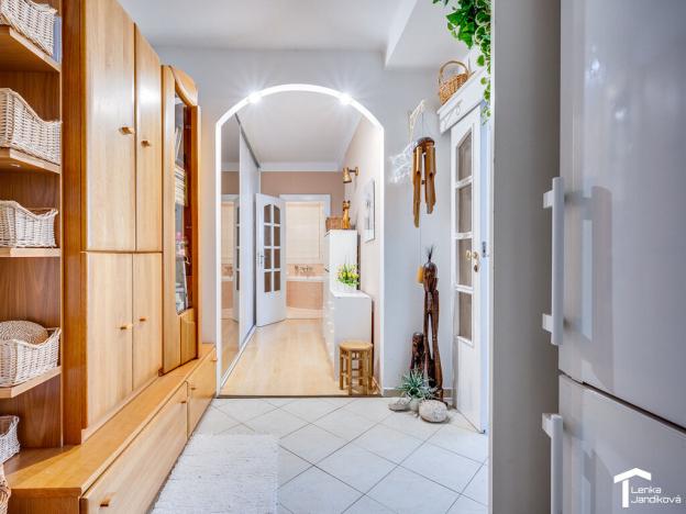 Pronájem bytu 2+1, Pardubice - Zelené Předměstí, Sladkovského, 63 m2