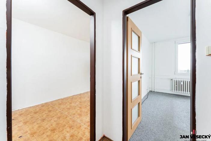 Prodej bytu 3+1, Praha - Horní Počernice, Lhotská, 73 m2