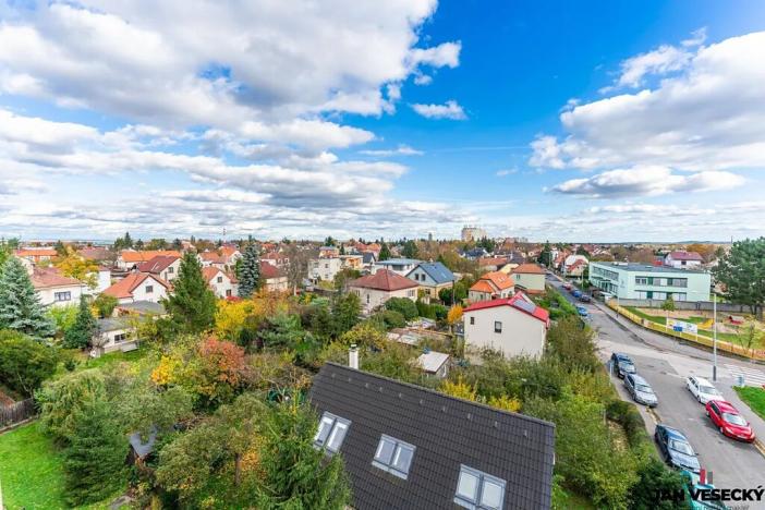 Prodej bytu 3+1, Praha - Horní Počernice, Lhotská, 73 m2