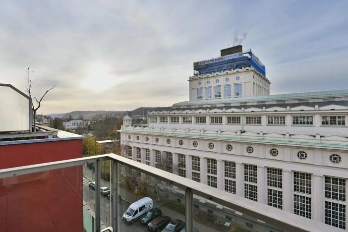 Pronájem bytu 1+kk, Praha - Podolí, Podolská, 26 m2