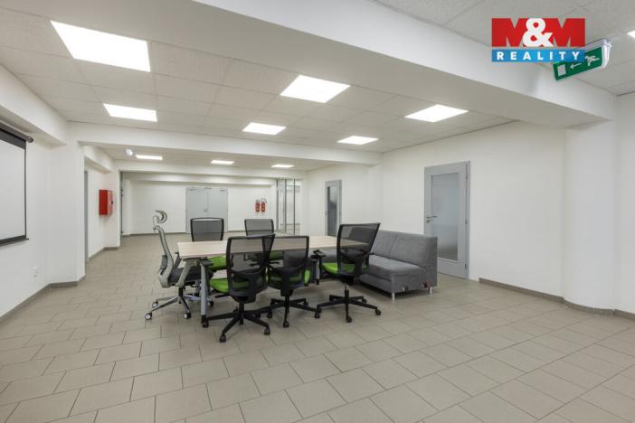 Pronájem kanceláře, Louny, Březinova, 166 m2