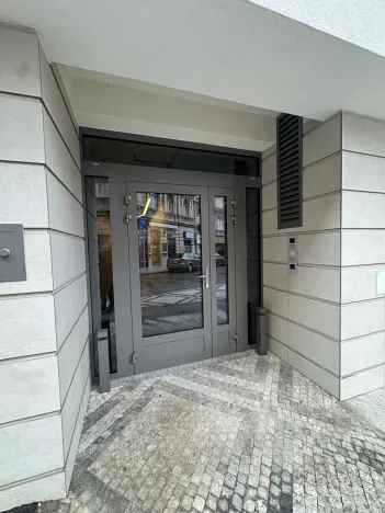 Pronájem bytu 2+kk, Praha - Vršovice, Krymská, 45 m2