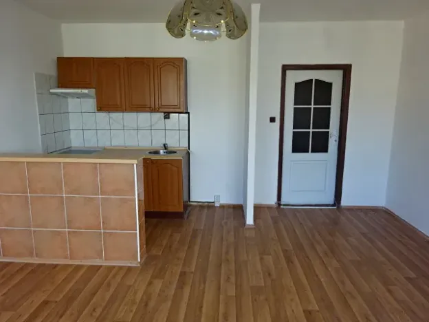 Pronájem bytu 1+kk, Ústí nad Labem, Neštěmická, 32 m2