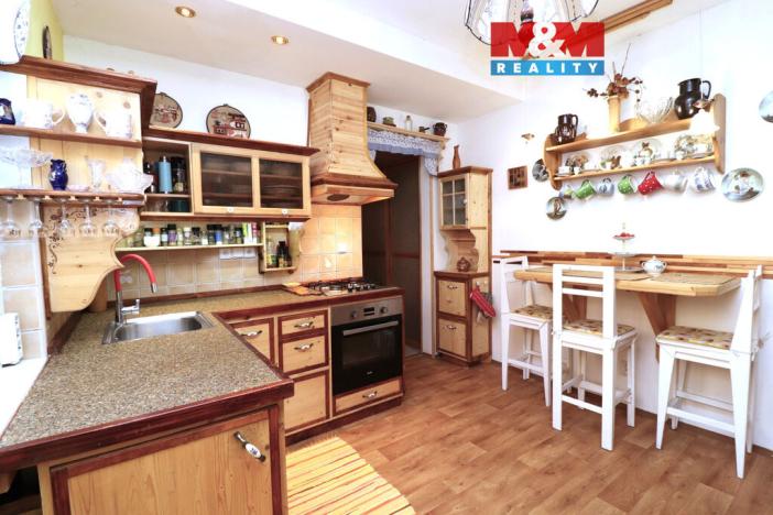 Prodej bytu 2+1, Loket, Nádražní, 45 m2